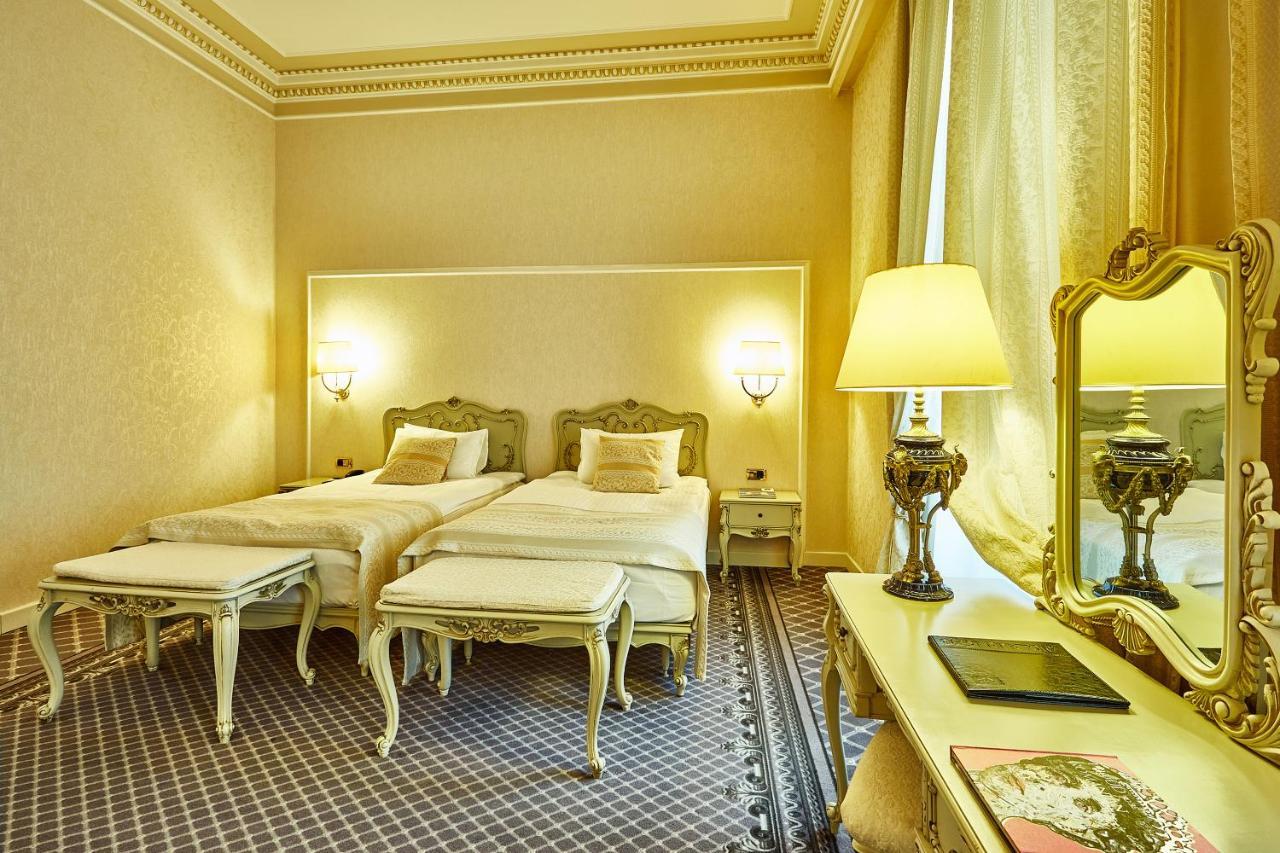 Grand Hotel Continental Bucuresti Exterior foto A room at the hotel