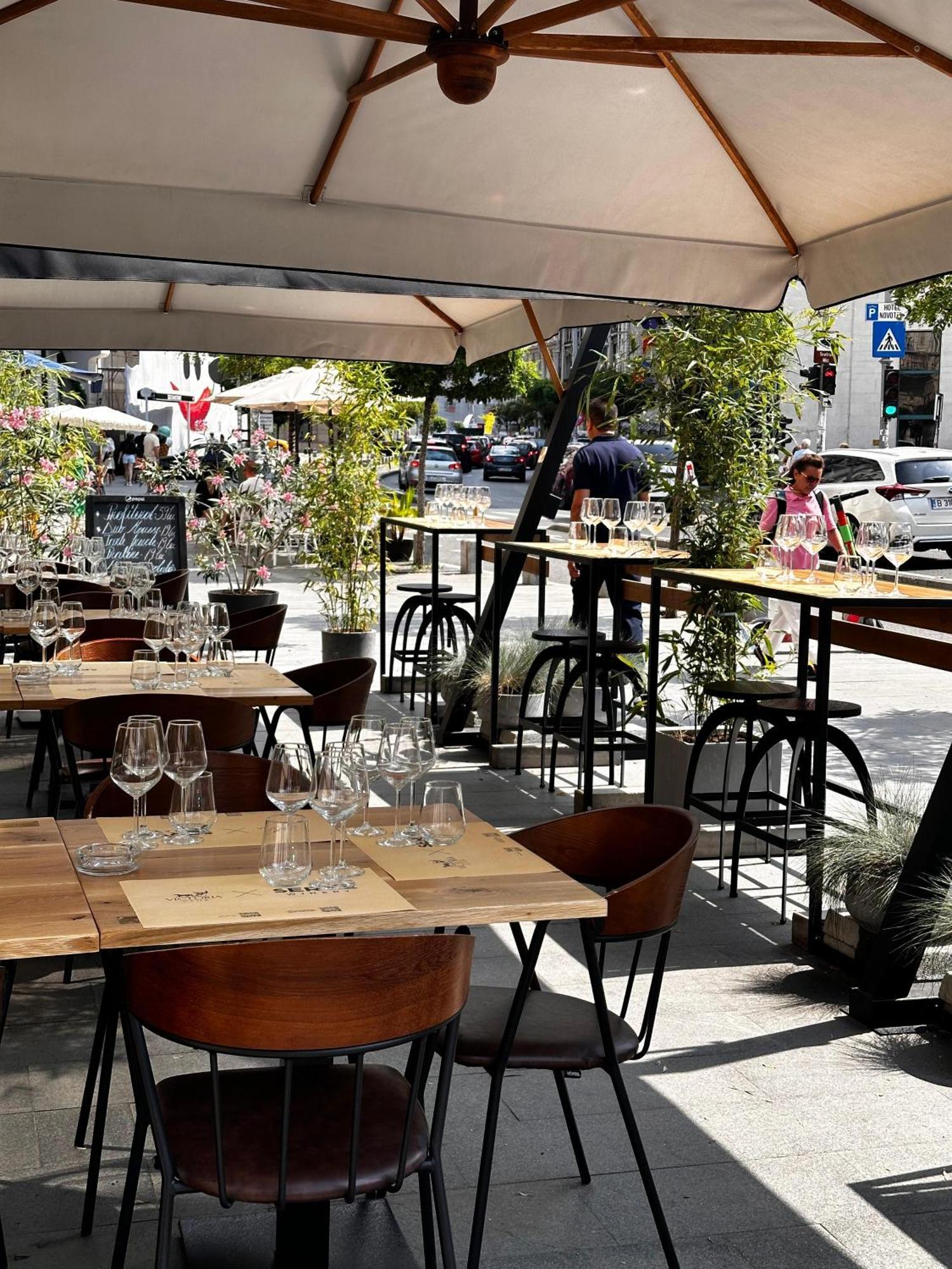 Grand Hotel Continental Bucuresti Exterior foto Restaurant in Athens