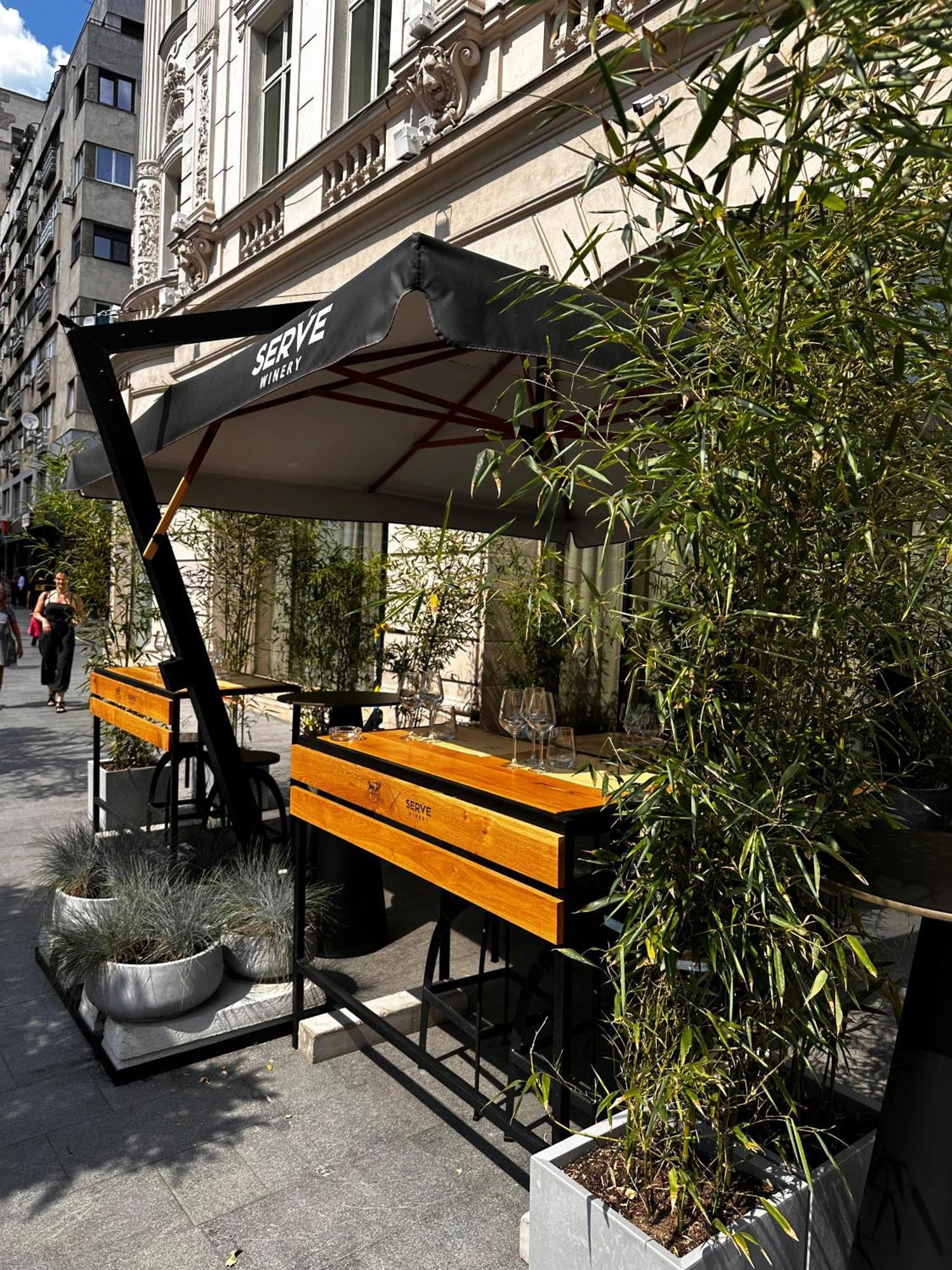 Grand Hotel Continental Bucuresti Exterior foto The terrace of the restaurant