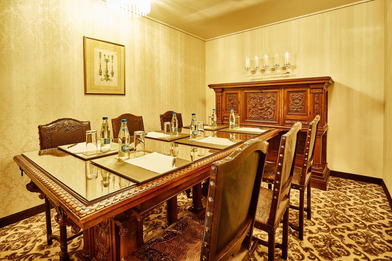 Grand Hotel Continental Bucuresti Exterior foto A meeting room at the hotel