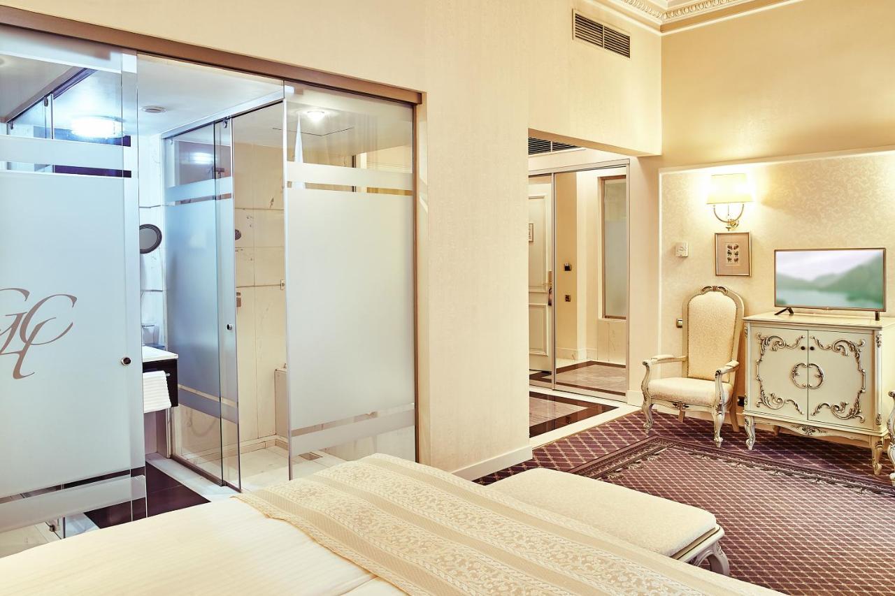 Grand Hotel Continental Bucuresti Exterior foto A room at the hotel