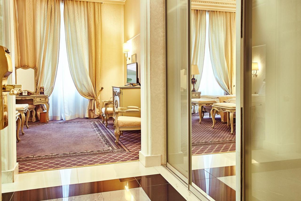 Grand Hotel Continental Bucuresti Exterior foto A mirror