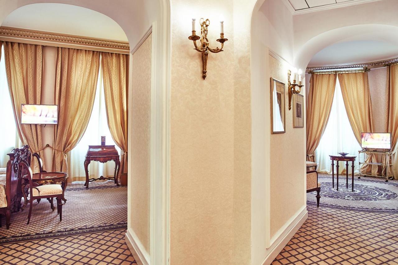 Grand Hotel Continental Bucuresti Exterior foto A suite at the hotel